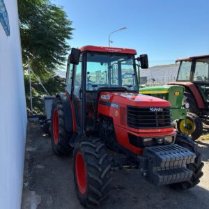 Kubota M5700